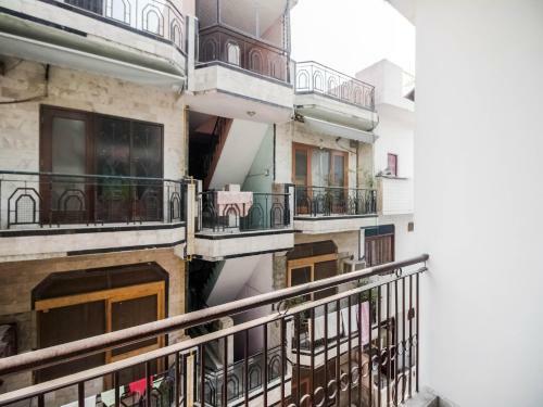 Hostal Oyo 79373 Parth Home Stay
