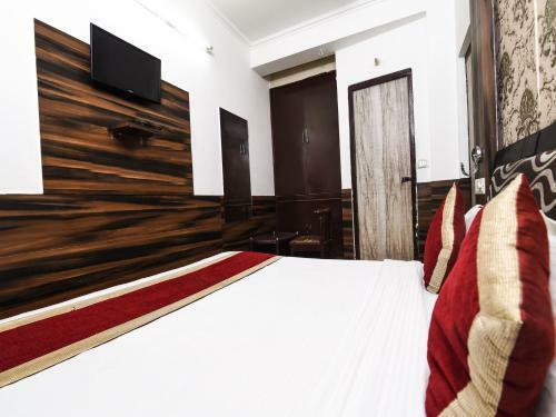 Oyo 16014 Hotel Perfect Palace