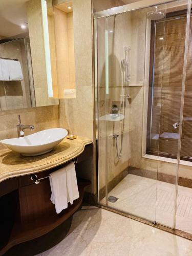 Seven Seas Hotel