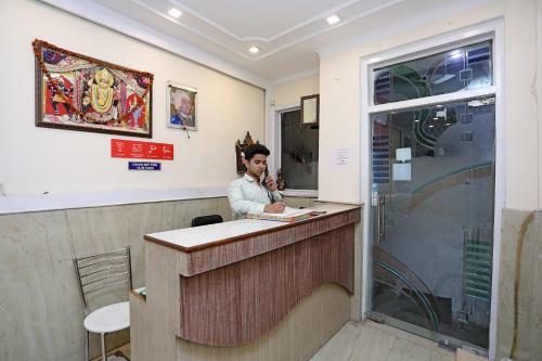 Hotel Oyo 19475 Vijay Inn