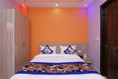 Hotel Oyo 14822 Rose Residency