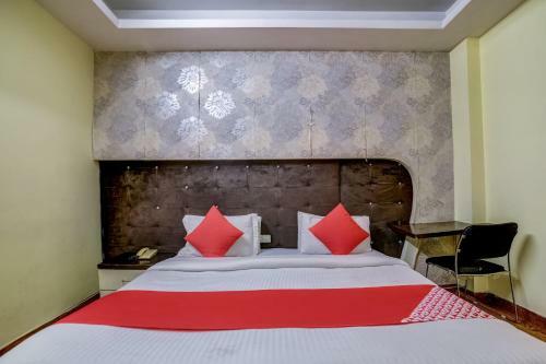 Oyo 37118 Hotel Cosmo