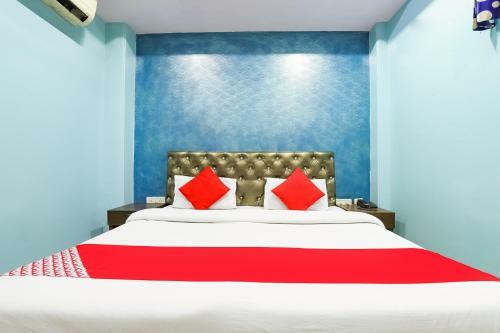 Oyo 73674 Hotel Sampuran Inn