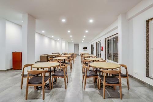 Oyo Townhouse 331 Vat Hotels
