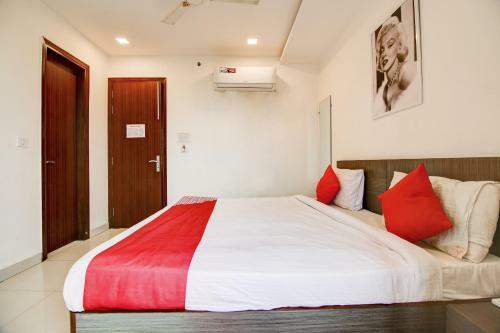 Hotel Collection O 39616 Krishna Residency Mayur Vihar