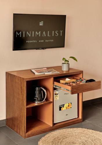 Hotel Minimalist Poshtel & Suites