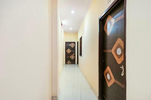 Hotel Oyo 69443 Vision Rooms