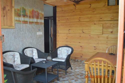 Apartamento Home Away From Home..noiseless Rooftop Appartment