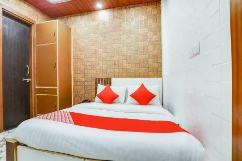 Hotel Oyo Flagship 76287 Sai Upwan Sector 6c