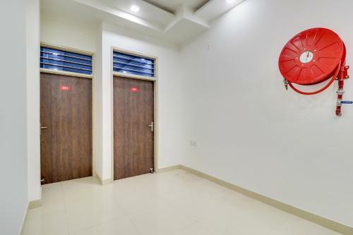 Hotel Oyo Flagship 75888 Kd House