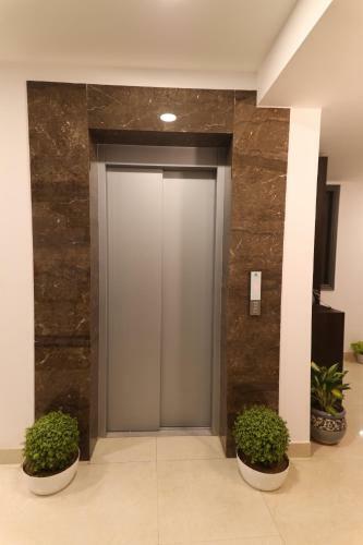 Hotel Nirpra Regency
