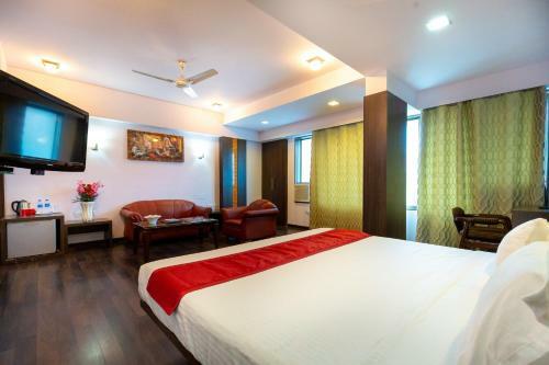 Hotel Express Inn
