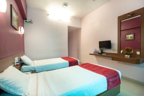 Hotel Express Inn