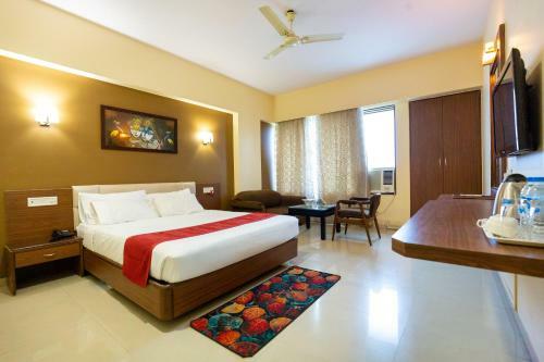 Hotel Express Inn