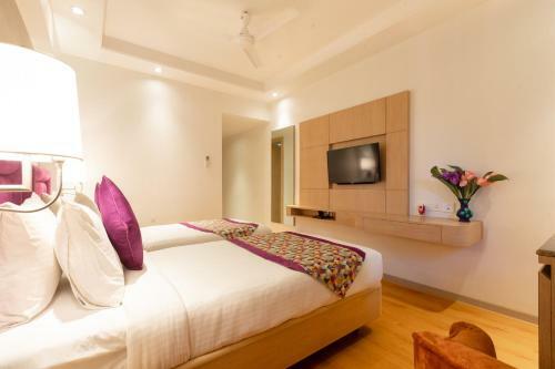 Hotel Express Inn