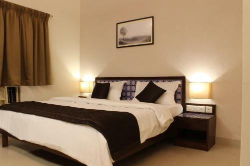 Hotel Ria Residency