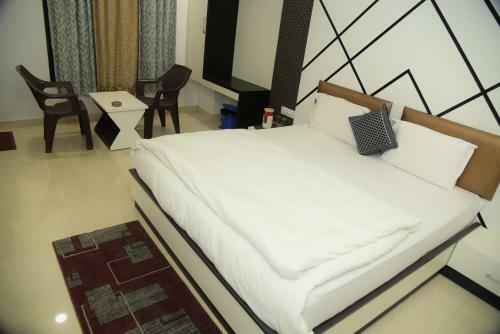 Hotel Divya Inn