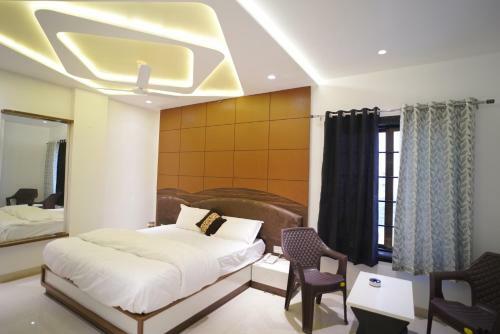 Hotel Divya Inn