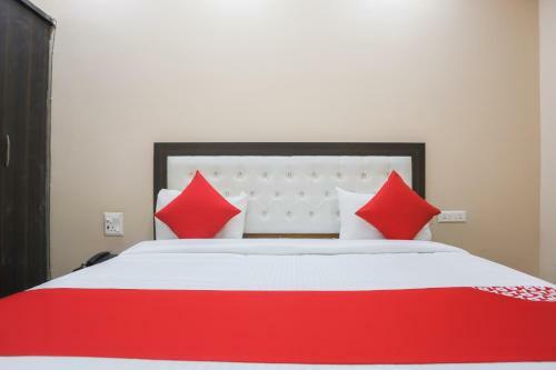 Oyo 72788 Hotel Jewels