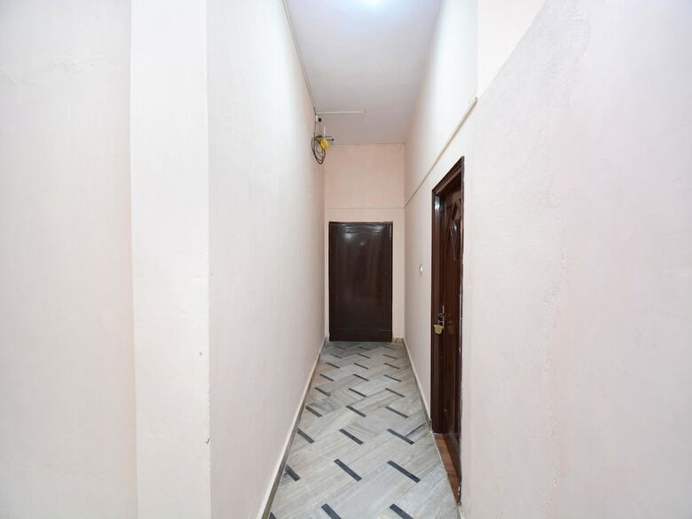 Oyo 30358 Hotel Asia Palace