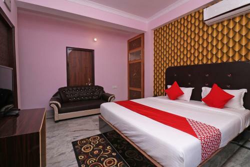 Oyo 33471 Hotel Magadh Empire