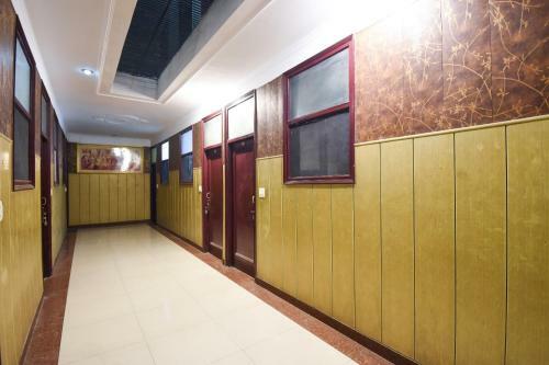 Hotel Spot On 64174 Tej Residency