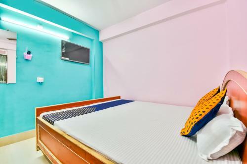 Spot On 78432 Hotel Maa Durga Deluxe Guest House