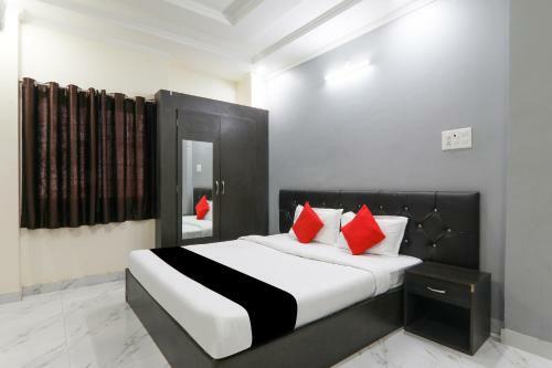 Capital O 78105 Hotel Figtree Premier