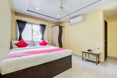 Hotel Oyo 27822 Amrut Executive