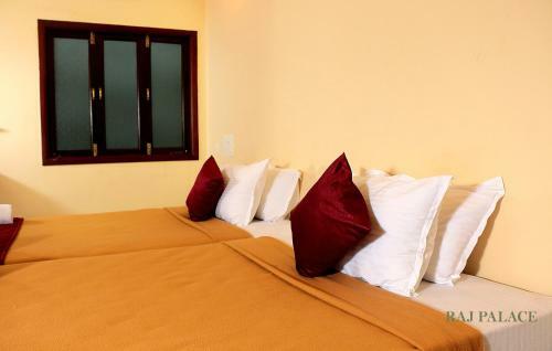 Hotel Raj Palace