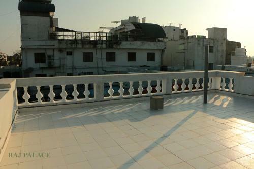 Hotel Raj Palace