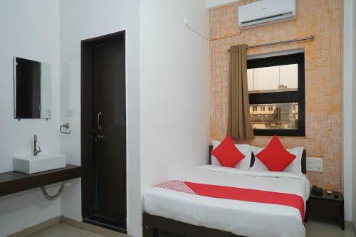Hotel Oyo Pun563 Naivedya