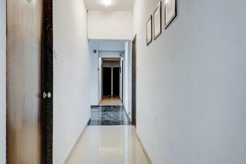 Hostal Oyo Home 76897 Aura Homes Stay