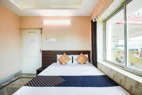 Spot On 37842 Hotel Aavaas