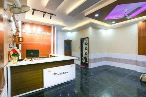 Oyo 70909 Hotel Singh Palace