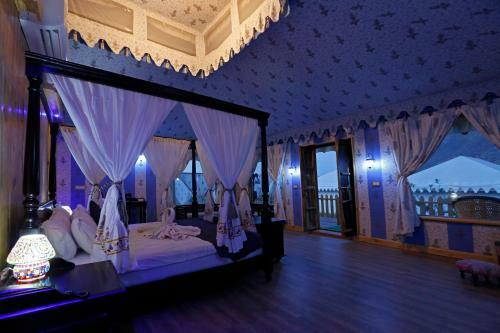 Hotel Clarks Resort Serene Aravali, Pushkar