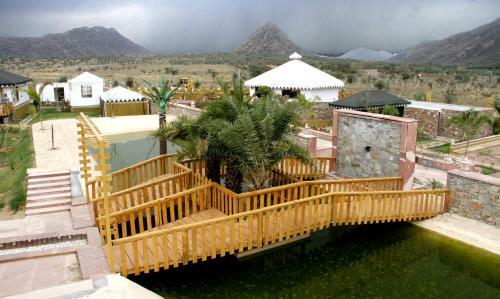 Hotel Clarks Resort Serene Aravali, Pushkar