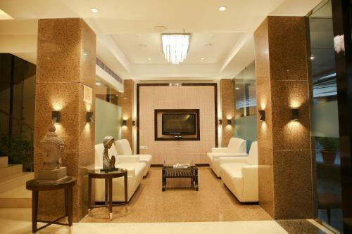 Hotel Citrus Prime Raipur By Othpl