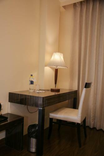 Hotel Citrus Prime Raipur By Othpl