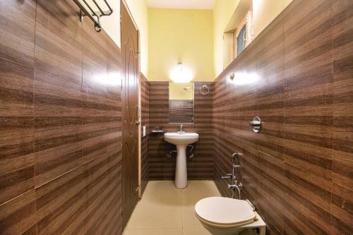 Hotel Fabexpress Bzoie Heritage
