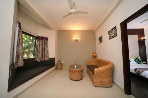 Hotel Corbett Tusker Trail