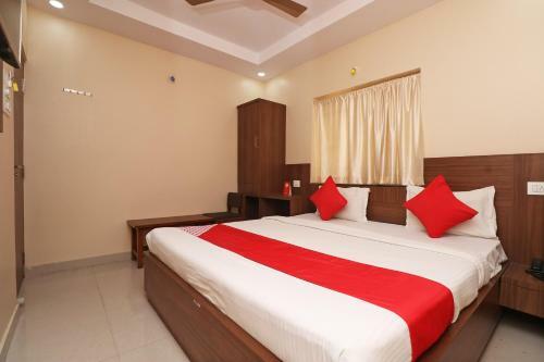 Hotel Oyo 37411 Royal Residency