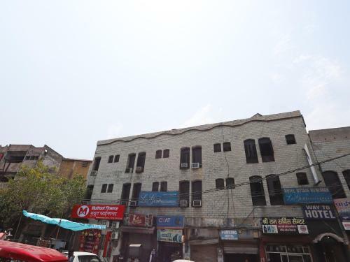 Oyo 43150 Hotel Uttam Heritage