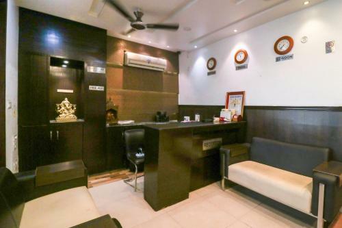 Oyo 49034 Hotel Grand Resort