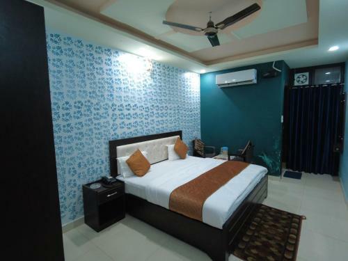 Hotel Dev Bhoomi Inn