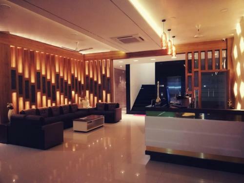 Hotel The Grand Palace