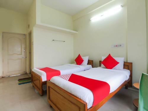 Hotel Oyo 76215 Royal Residency