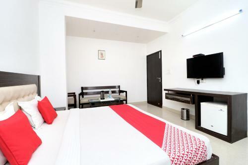 Oyo 8627 Hotel Space