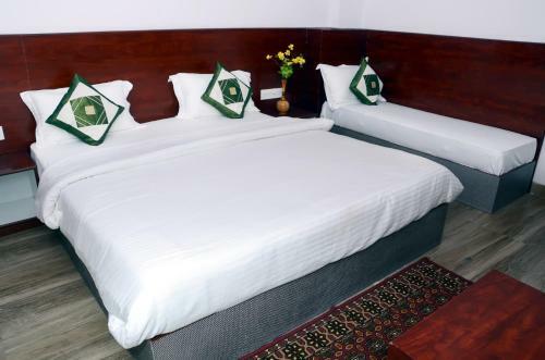 Hotel Meera Mahal