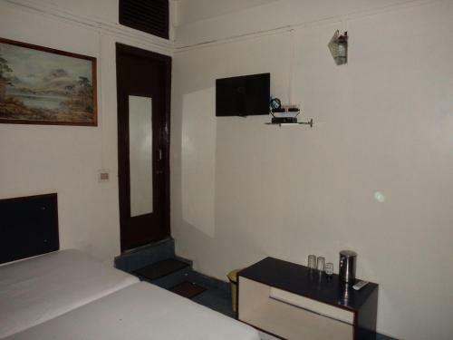 Hotel Embassy